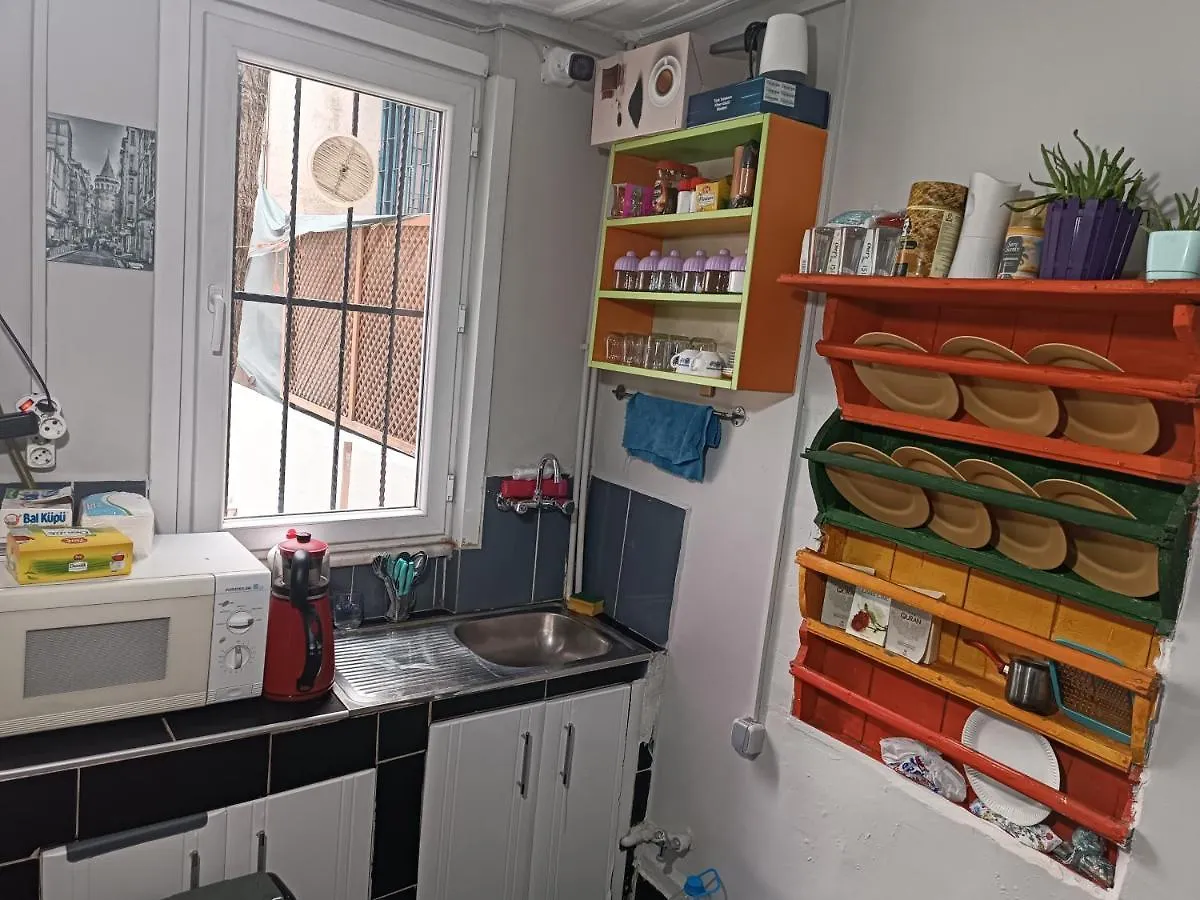 Taksim History Wooden Hostel Istambul